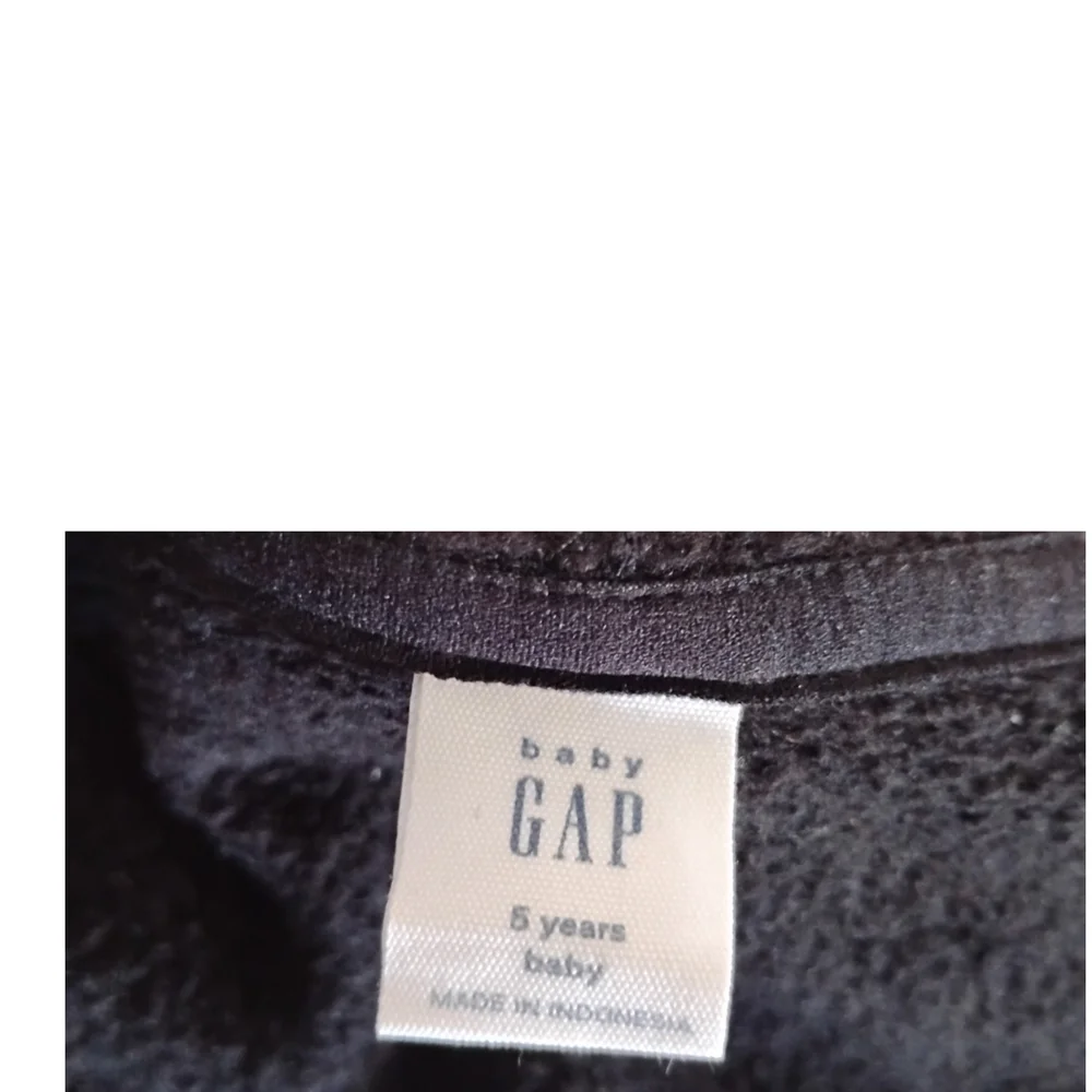 Baby Gap Black Hoodie – Cozy Classic Essential - Picture 6 of 8